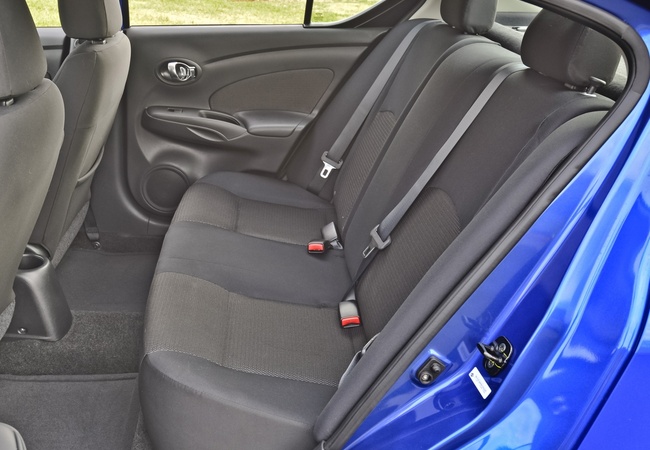 Nissan Versa image 3