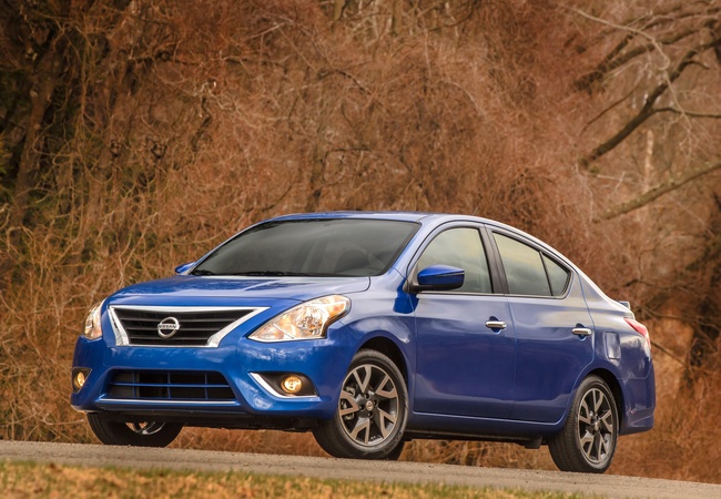 Nissan Versa image 5
