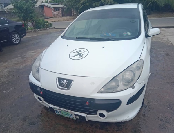 PEUGEOT 307 2000  FOR SALE  IN AKWA IBOM