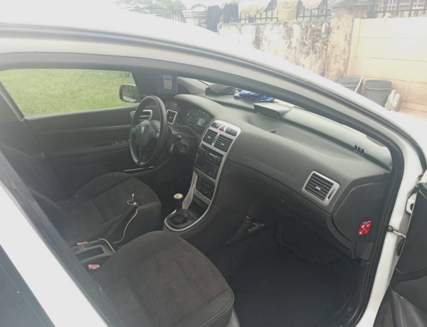PEUGEOT 307 2000  FOR SALE  IN AKWA IBOM