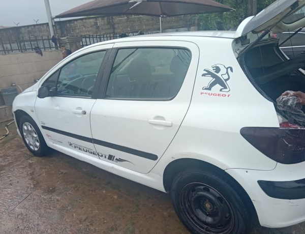 PEUGEOT 307 2000  FOR SALE  IN AKWA IBOM