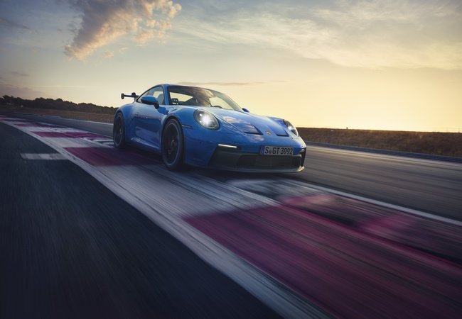 Porsche 911 GT3 image 4