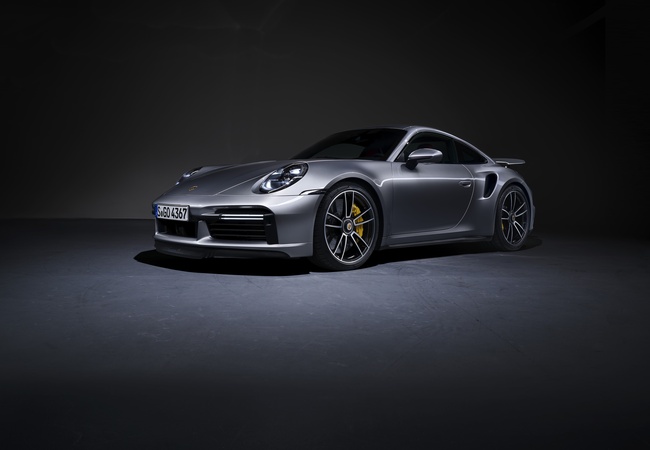Porsche 911 Turbo S image 3