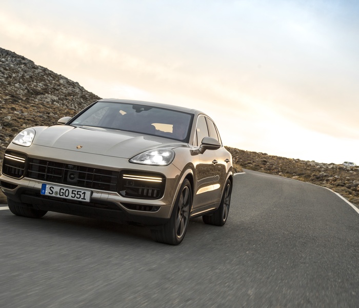 Porsche Cayenne Turbo logo Image