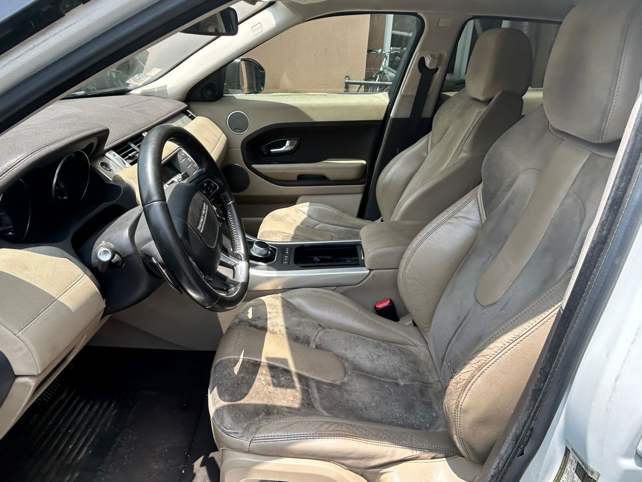 Car Image 9
