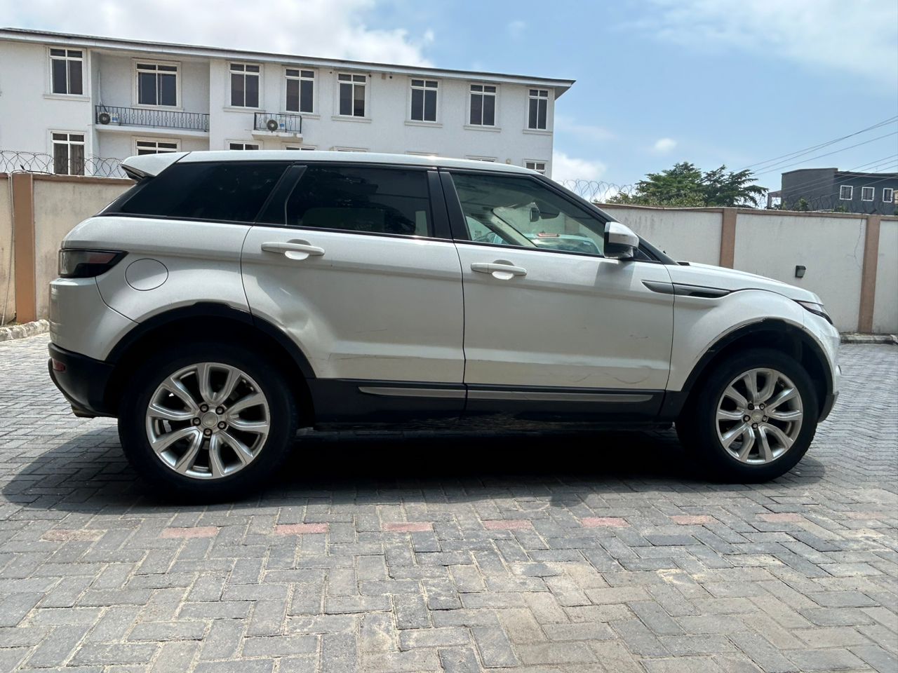 Car Image 2