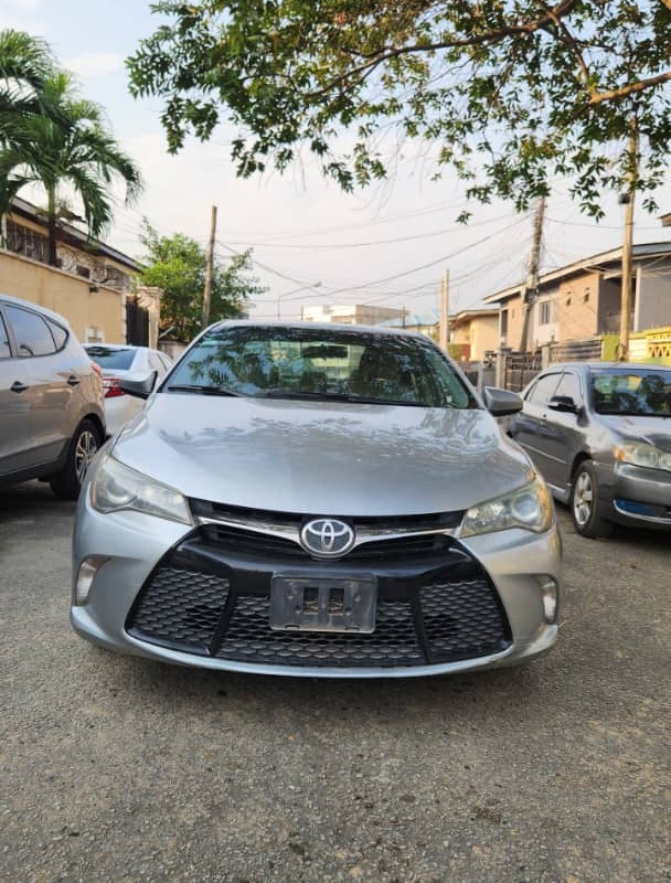 Reg 2015 Toyota Camry Sport for Sale In Lagos image