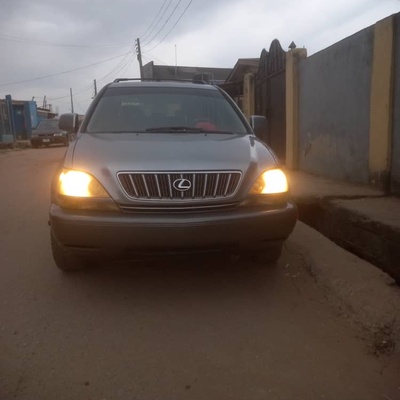 Registered 2002 Direct Rx300 Lexus jeep first body pan in Ikorodu