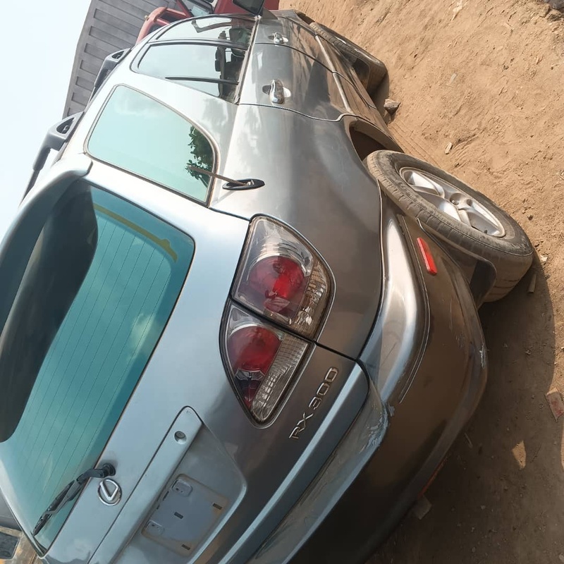Registered 2002 Direct Rx300 Lexus jeep first body pan in Ikorodu image