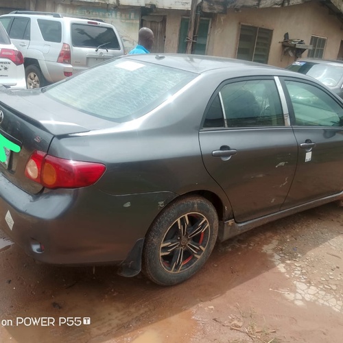 Registered 2010 Toyota Corrolla for Sale In Lagos