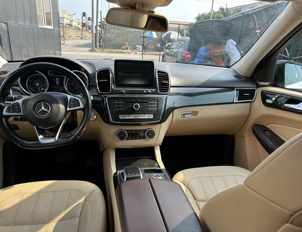 Registered Benz GLE 250 2017  in Lekki