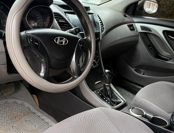 Registered Hyundai Elantra 2015 in Yaba