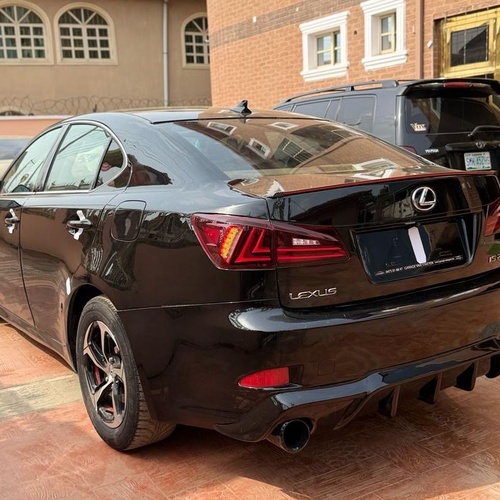 Registered Lexus is250 2009
