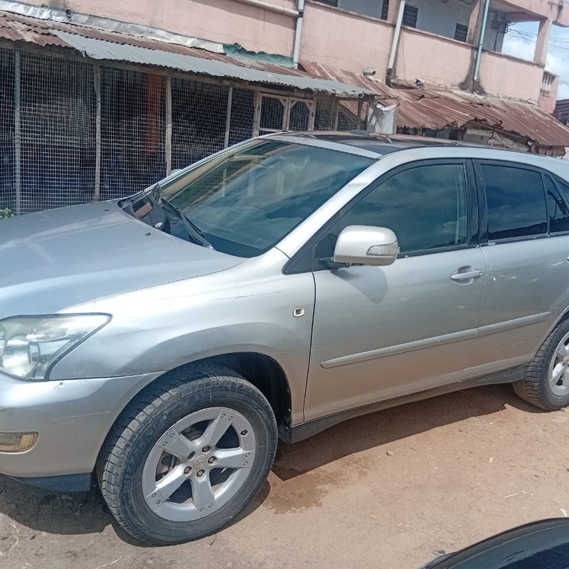 Registered Lexus RX330 2004  In Egbe-Ikotun image