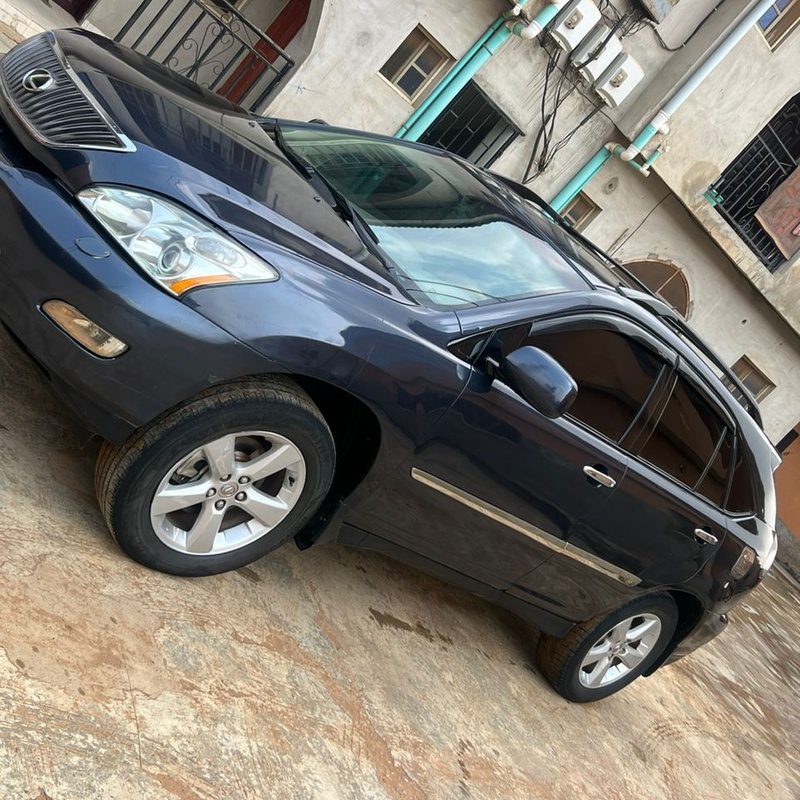 Registered Lexus Rx 330 2005 image