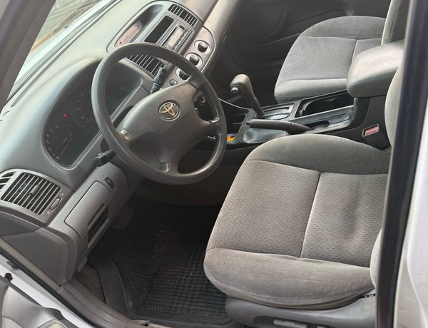 Registered Toyota Camry 2004 in Ikorodu