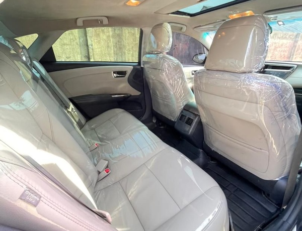 Sharp 2014 Toyota Avalon XLE for Sale In Rivers