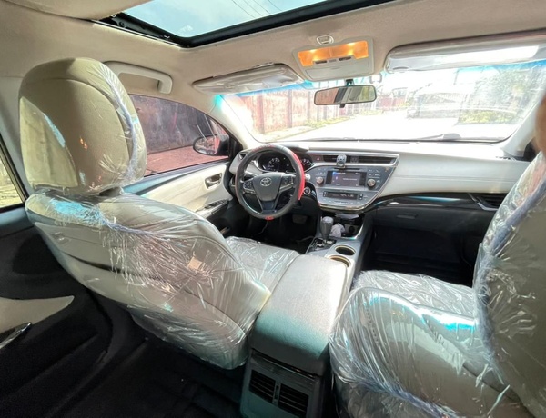 Sharp 2014 Toyota Avalon XLE for Sale In Rivers