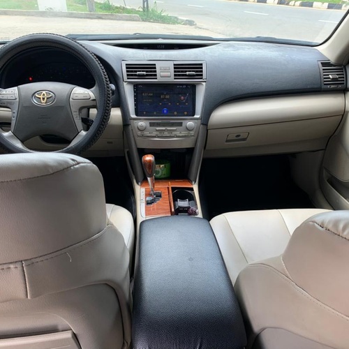 Slightly Used 2009 Toyota Camry Spider XLE for Sale In Imo 