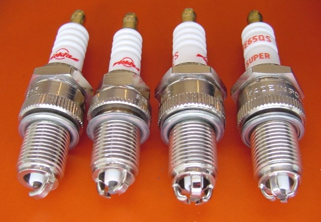 Spark Plugs image 3