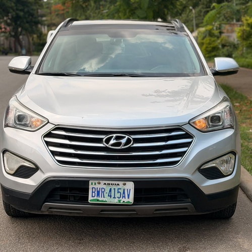 SUPER CLEAN  2015 HYUNDAI SANTAFE AWD FOR SALE IN ABUJA