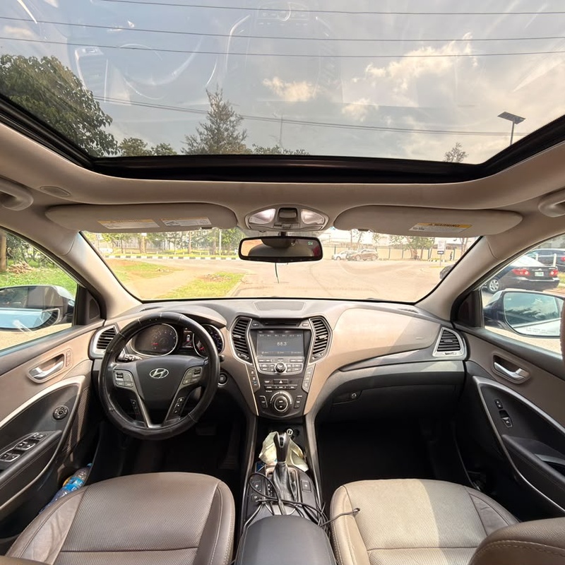 SUPER CLEAN  2015 HYUNDAI SANTAFE AWD FOR SALE IN ABUJA image