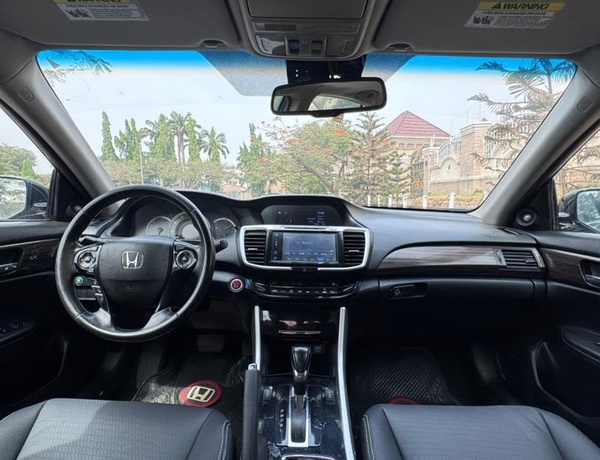SUPER CLEAN 2017 HONDA ACCORD EXL DUTY ORIGINAL DOCUMENTS