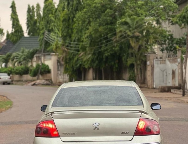 SUPER CLEAN AUTOMATIC PEUGEOT 407 FOR SALE