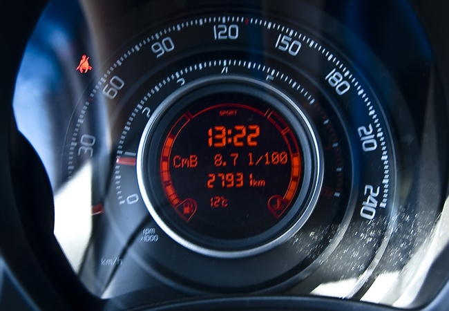 Tachometer image 2