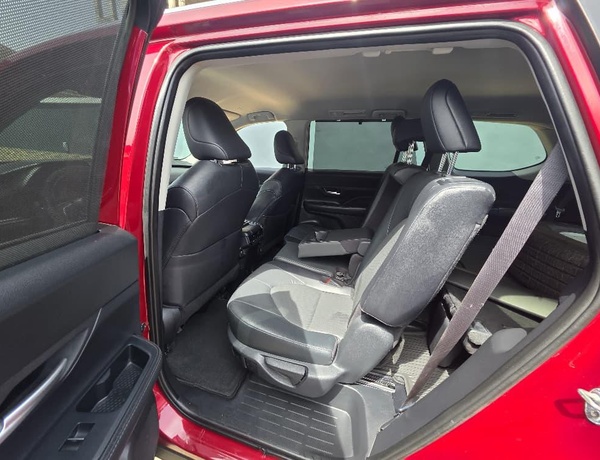 Foreign Used 2024 Toyota Highlander XLE for Sale In Lagos