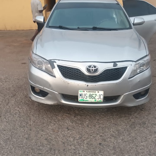 TOKS GRADE 2008 CAMRY SPORTS AVAILABLE IN AJAO ESTATE LAGOS