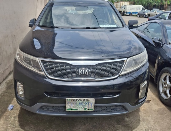 TOKS GRADE 2012 KIA SORENTO AVAILABLE IN PH