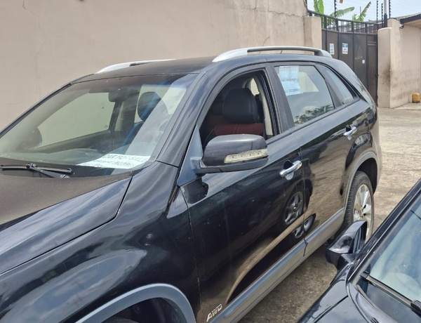 TOKS GRADE 2012 KIA SORENTO AVAILABLE IN PH