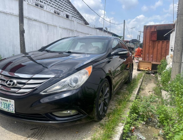 TOKS GRADE 2013 HYUNDAI SONATA AVAILABLE IN PH.