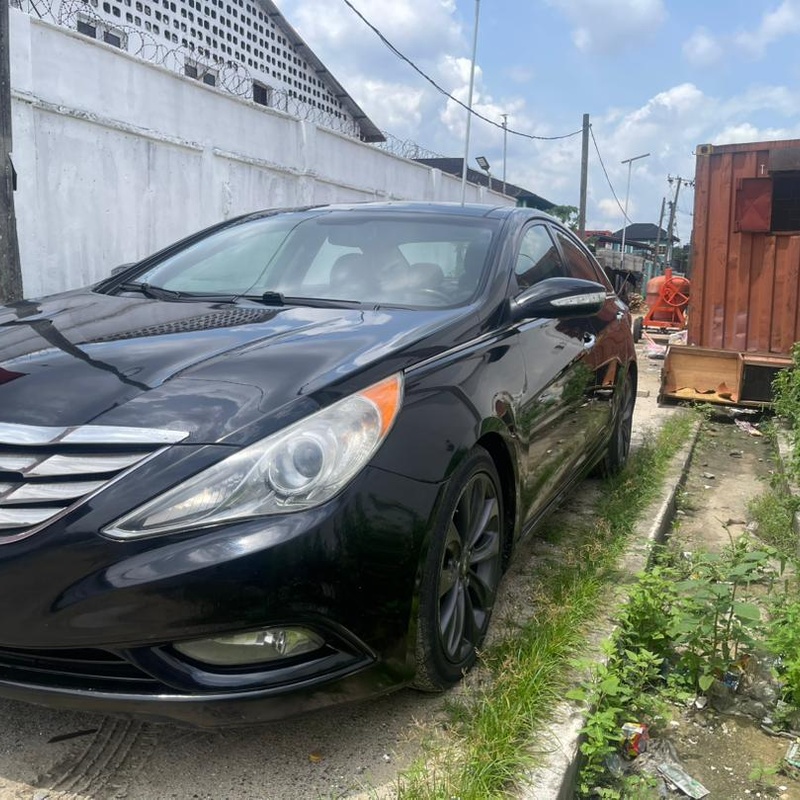 TOKS GRADE 2013 HYUNDAI SONATA AVAILABLE IN PH. image