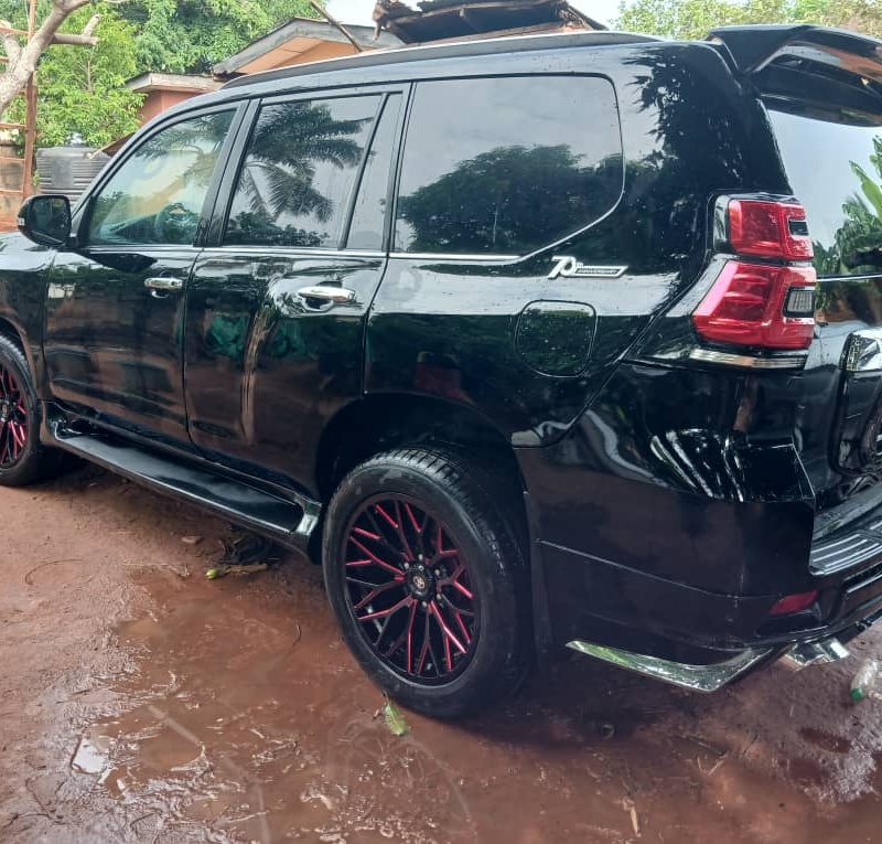 TOKS GRADE GX 470 CONVERTED AND UPGRADED TO 2023 PRADO image