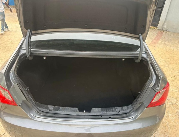 FOREIGN USED  HYUNDAI SONATA 2012 FOR SALE IN LAGOS