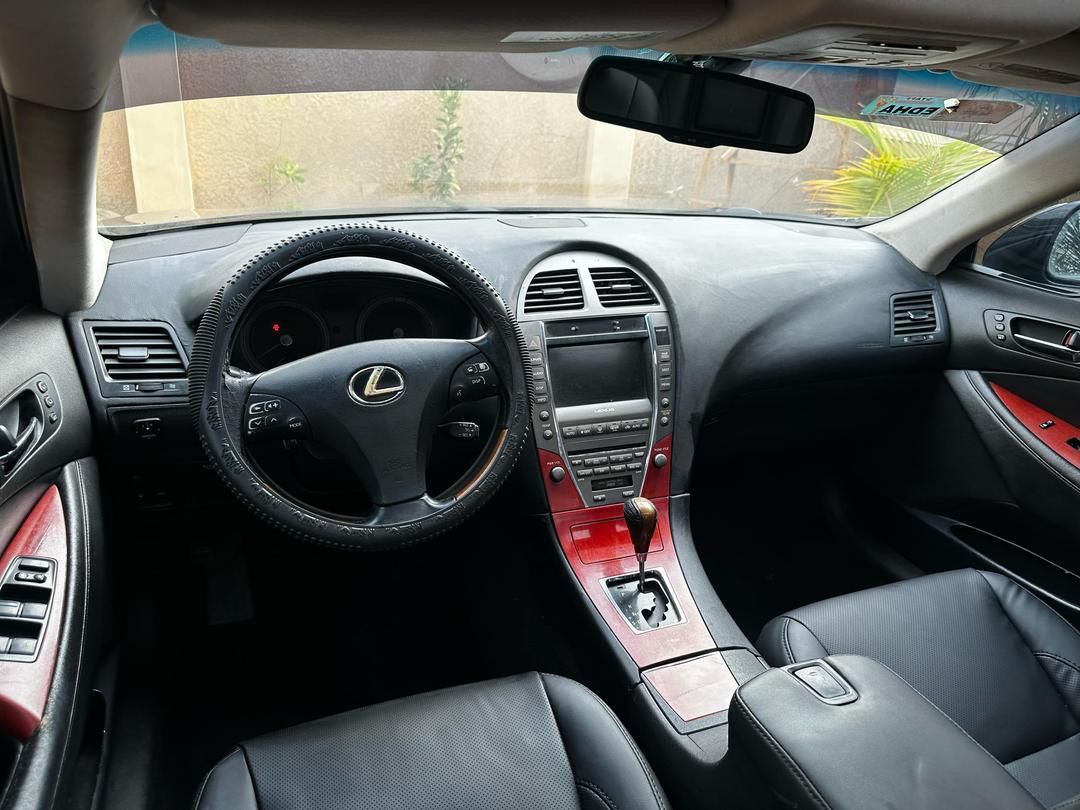 Car Image 6