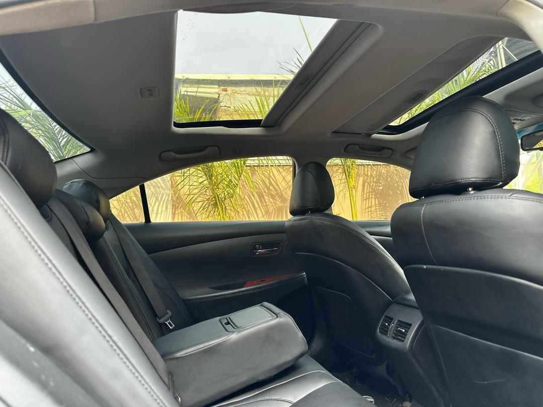 Car Image 11