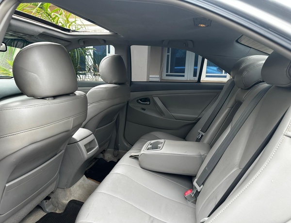 TOKS STANDARD 2010 TOYOTA CAMRY XLE FOR SALE