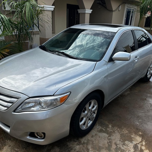 TOKS STANDARD 2010 TOYOTA CAMRY XLE FOR SALE