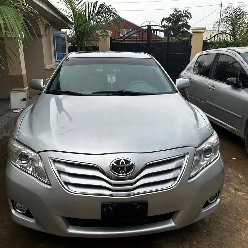 TOKS STANDARD 2010 TOYOTA CAMRY XLE FOR SALE image