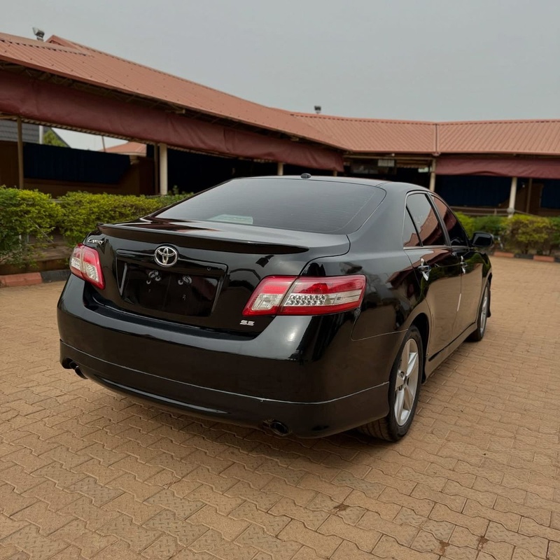 TOKS STANDARD 2011 TOYOTA CAMRY SE FOR SALE image