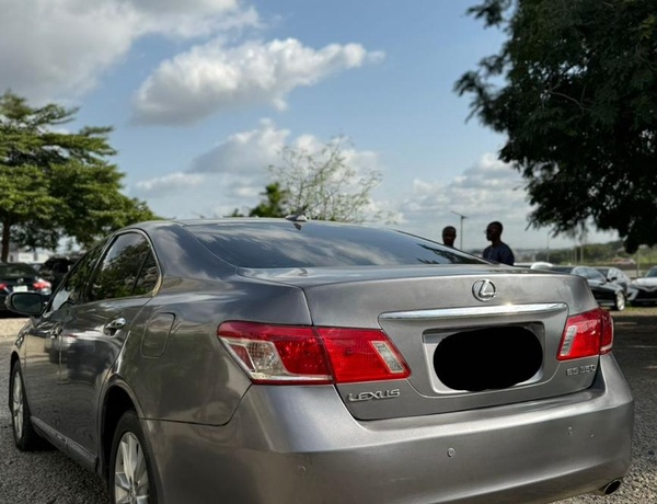 TOKS STANDARD 2012 LEXUS ES350 FOR SALE IN ABUJA