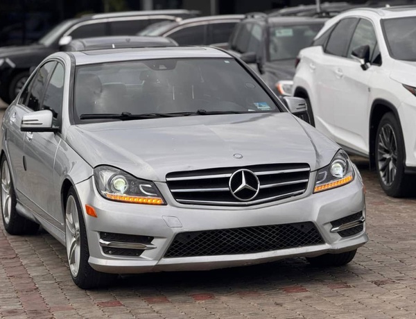 TOKS STANDARD 2013 MERCEDES BENZ C350 FOR SALE