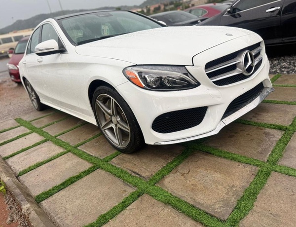 TOKS STANDARD 2016 MERCEDES BENZ C300 AMG TRIM FOR SALE