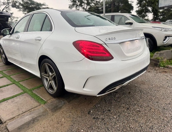 TOKS STANDARD 2016 MERCEDES BENZ C300 AMG TRIM FOR SALE