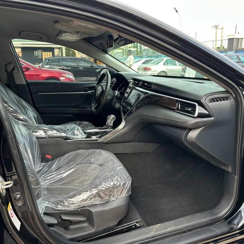 TOKS STANDARD 2018 TOYOTA CAMRY LE FOR SALE image