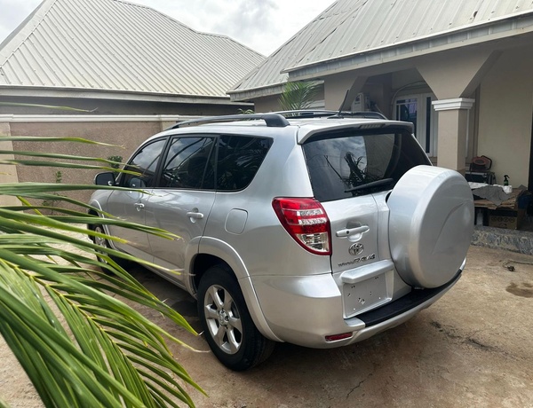 TOKS STANDARD KEYLESS 2010 TOYOTA RAV4 LIMITED FOR SALE
