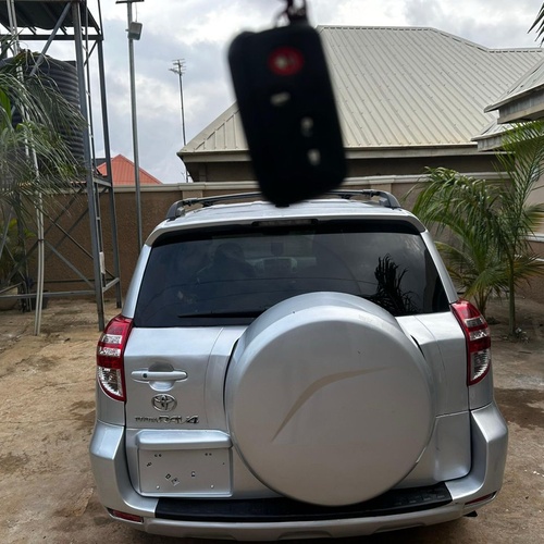 TOKS STANDARD KEYLESS 2010 TOYOTA RAV4 LIMITED FOR SALE